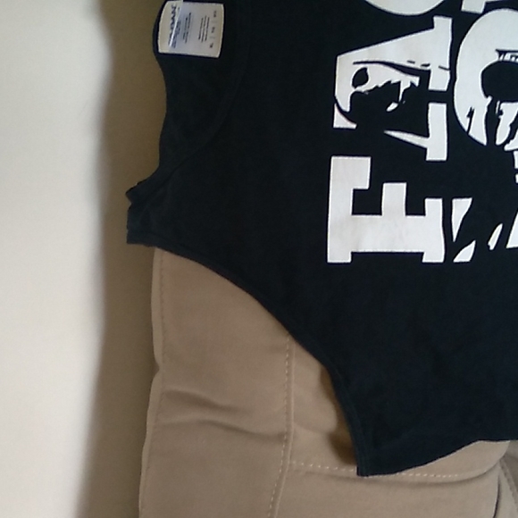 Sleeveless Stay Humble shirt - Picture 2 of 2